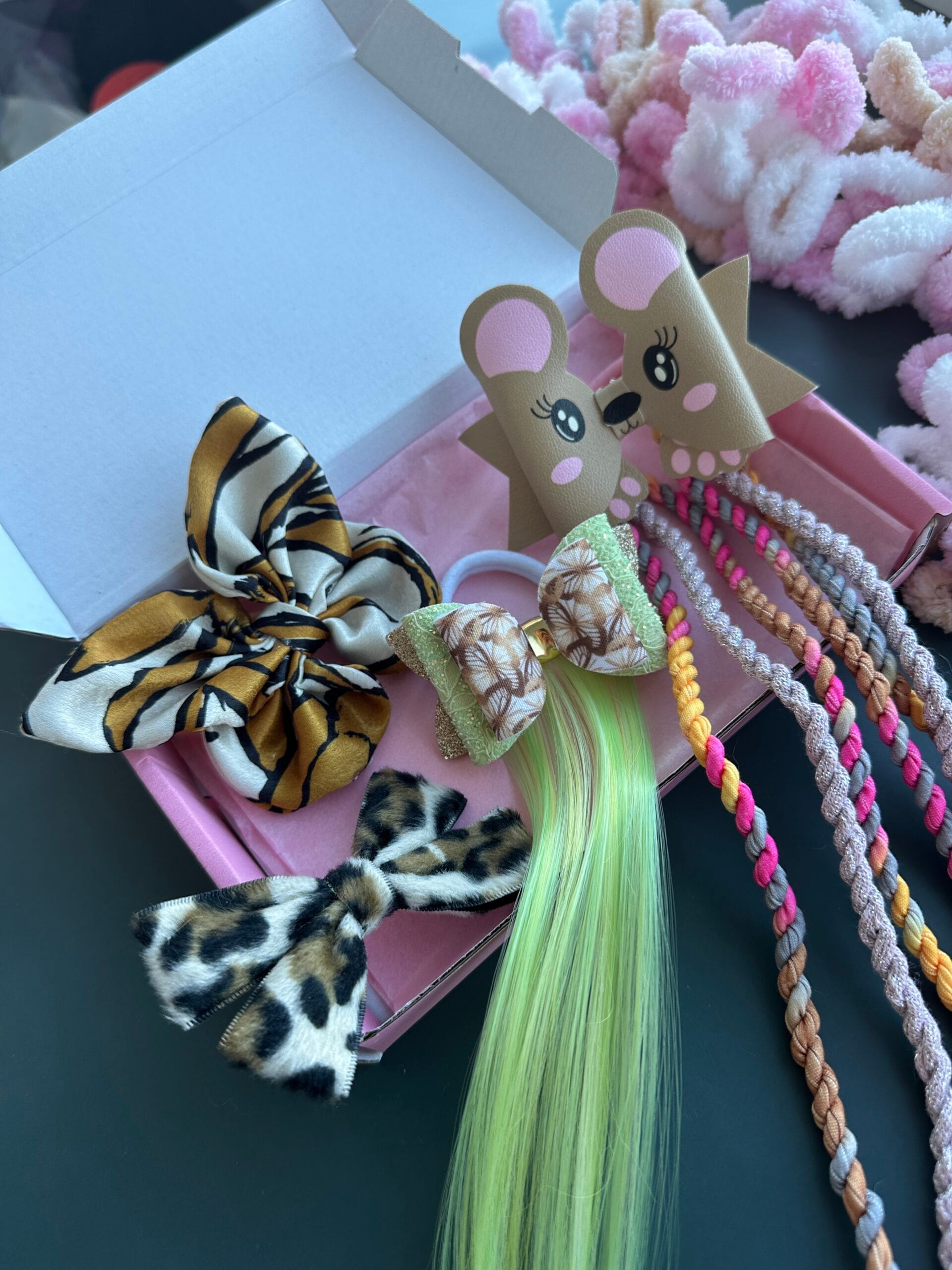 Plaukų segtukų ir gumyčių  rinkinukas - Image 2