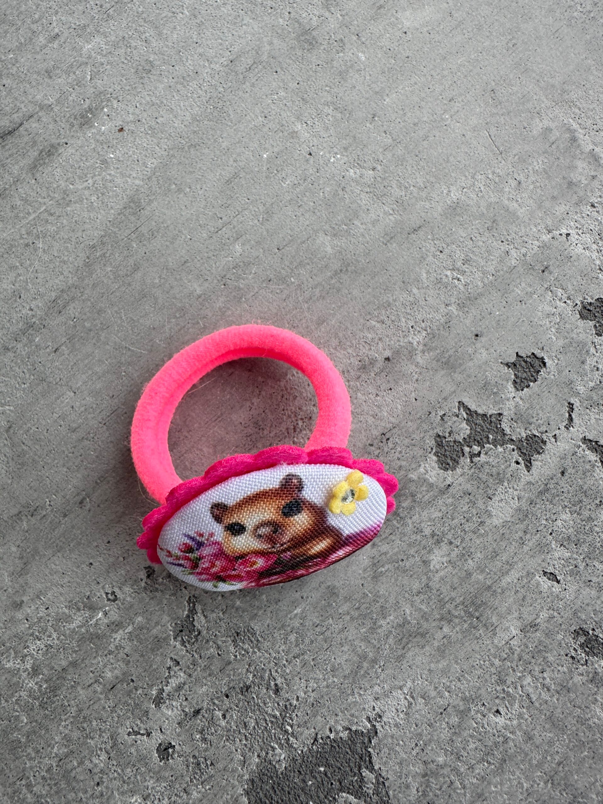 Plaukų gumytė kapibara