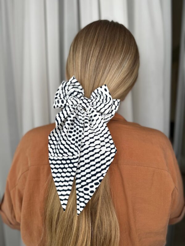 kaspinas segtukas juoda balta