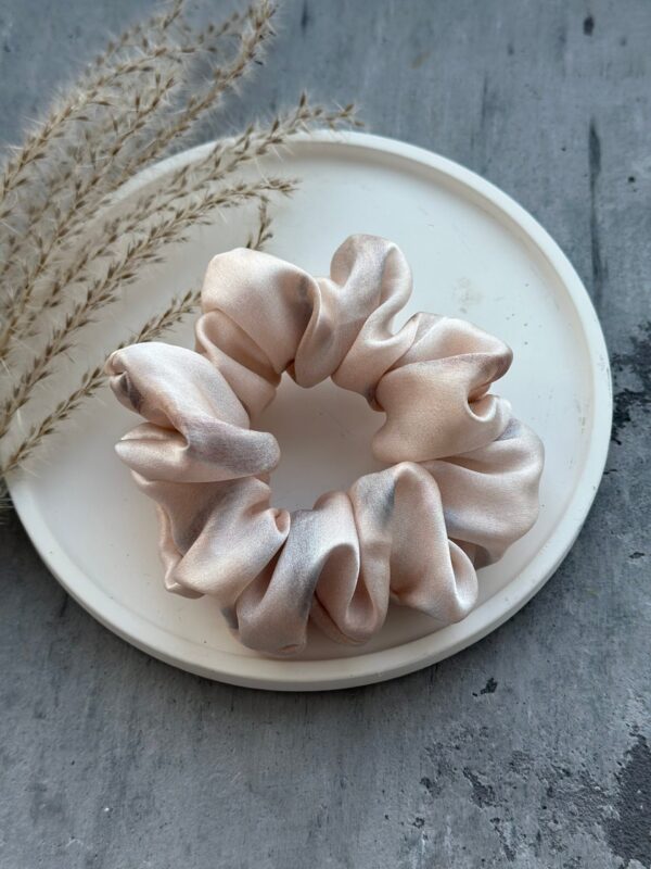 Šilkinė plaukų gumelė smėlio spalvos „Smėleta Kuopa“