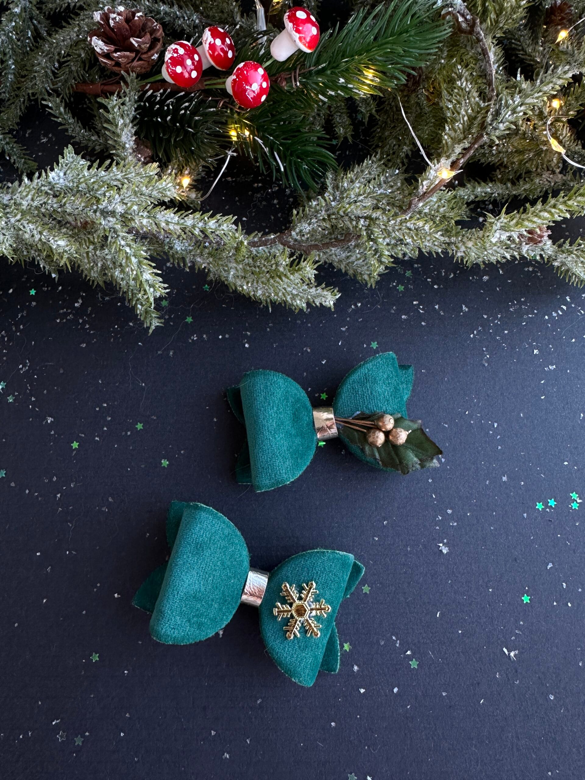 Plaukų segtukai smaragdiniai