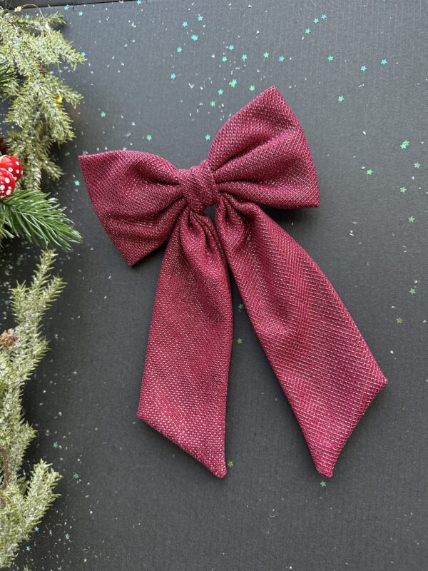 blizgus plaukų kaspinas – stilingas aksesuaras kiekvienai progai. Patogus, tvirtas ir žavingas – suteikia šukuosenai išskirtinio spindesio. ✨