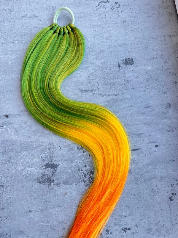 Plaukų gumytė rankų darbo pieva