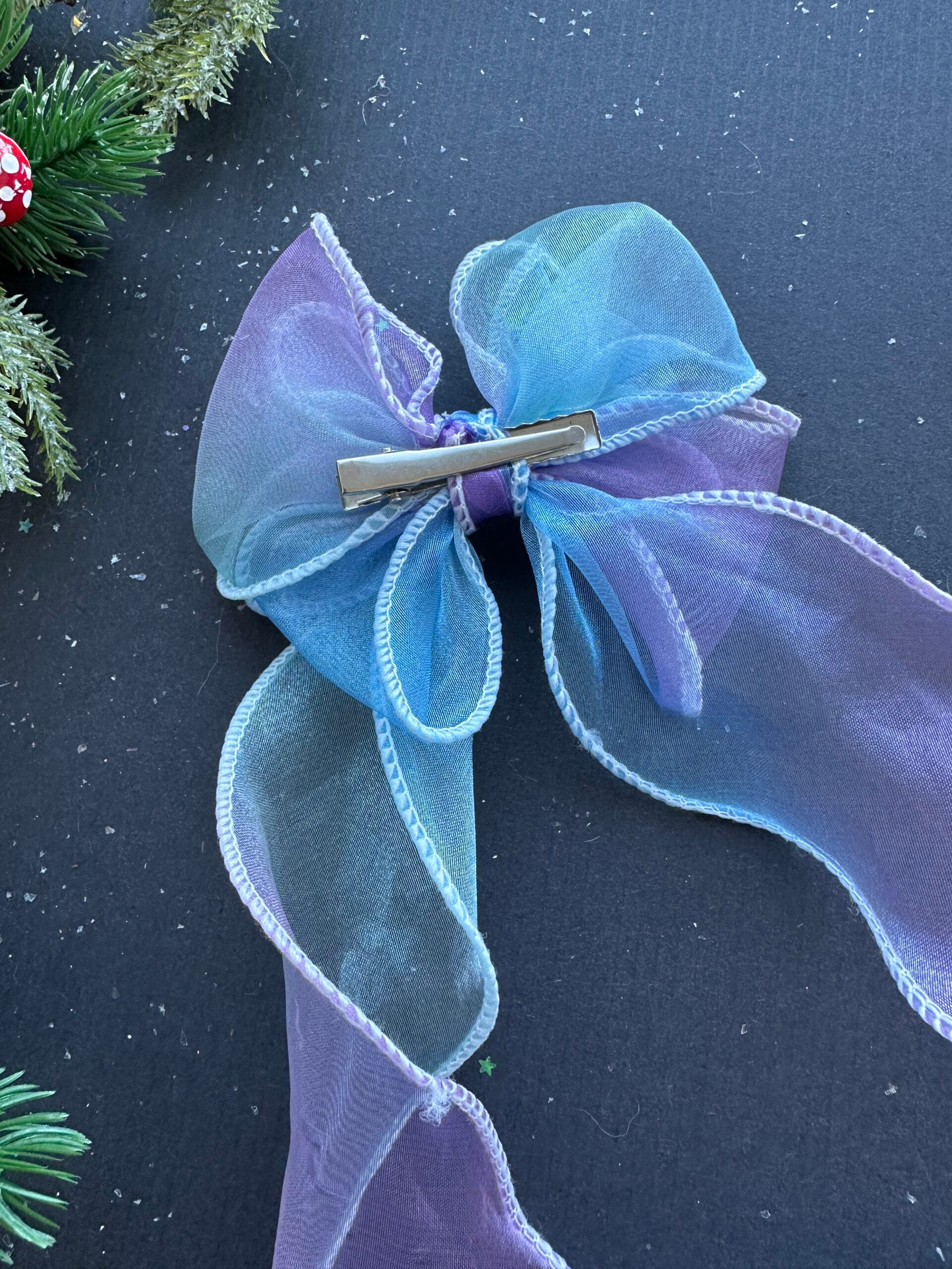 plaukų kaspinas su ilgais galais blue