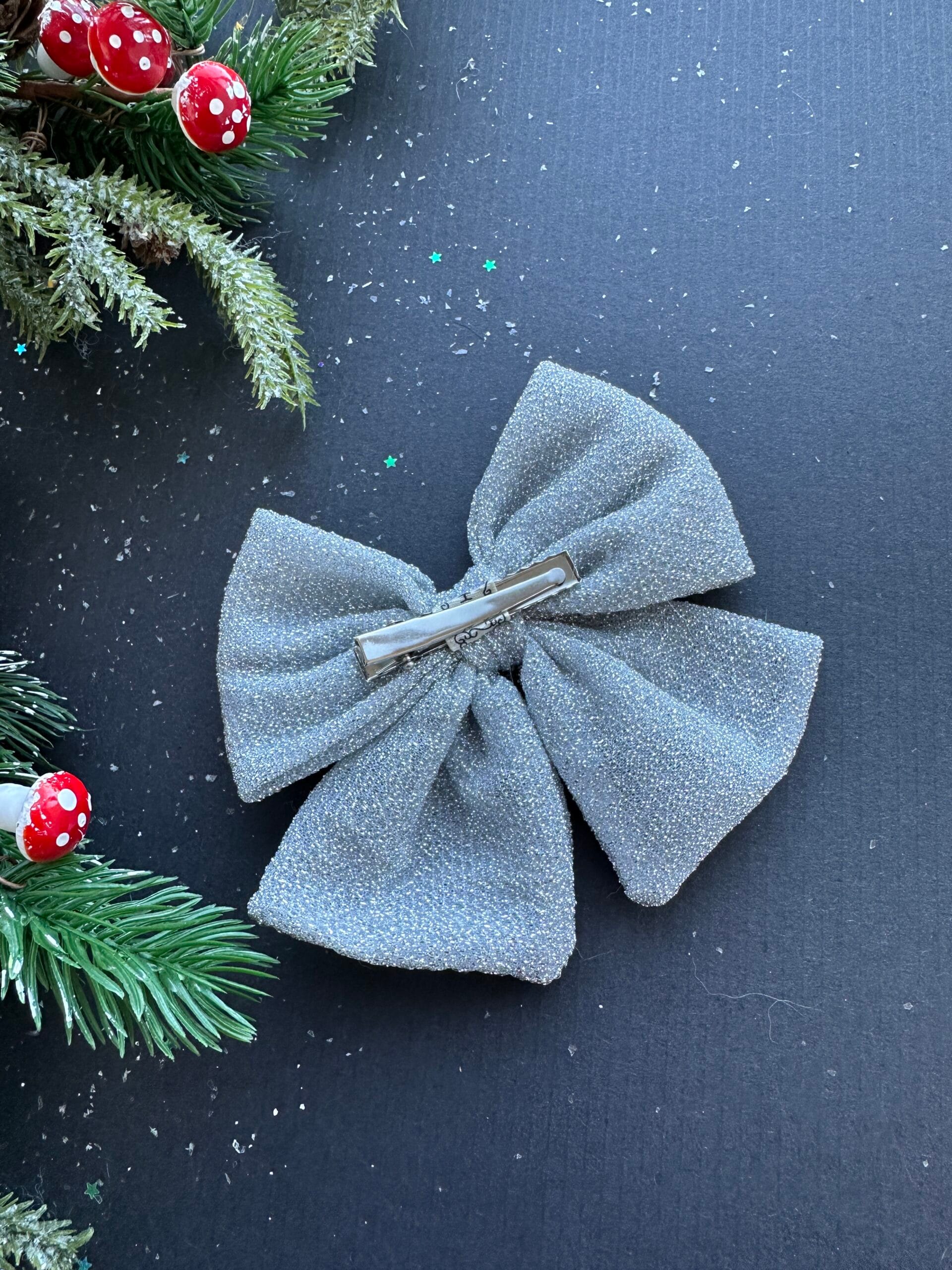 plaukų segtukas sidebars