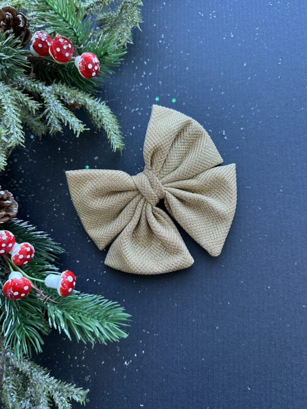 plaukų kaspinas auksas