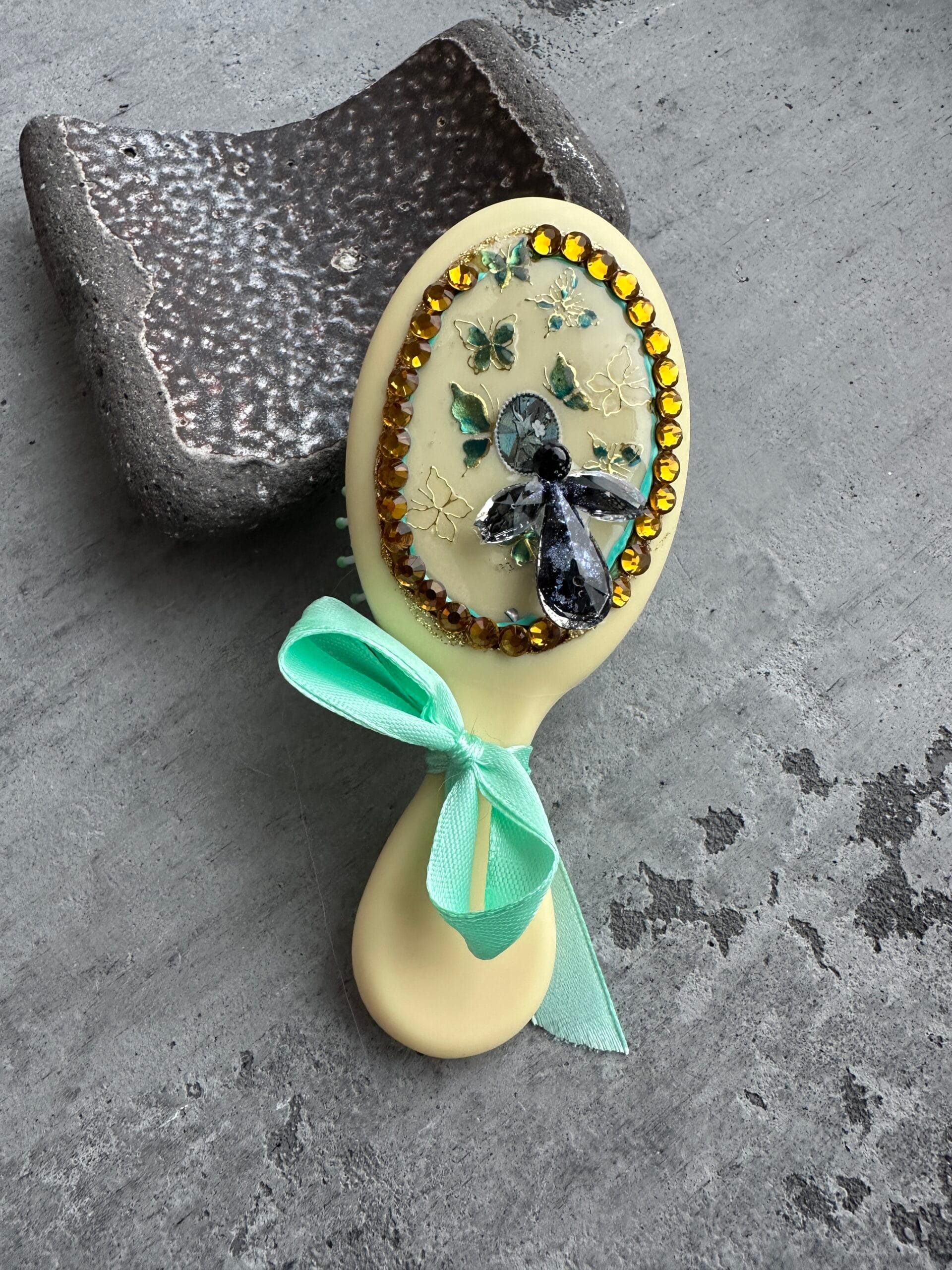 Plaukų šukos saulė