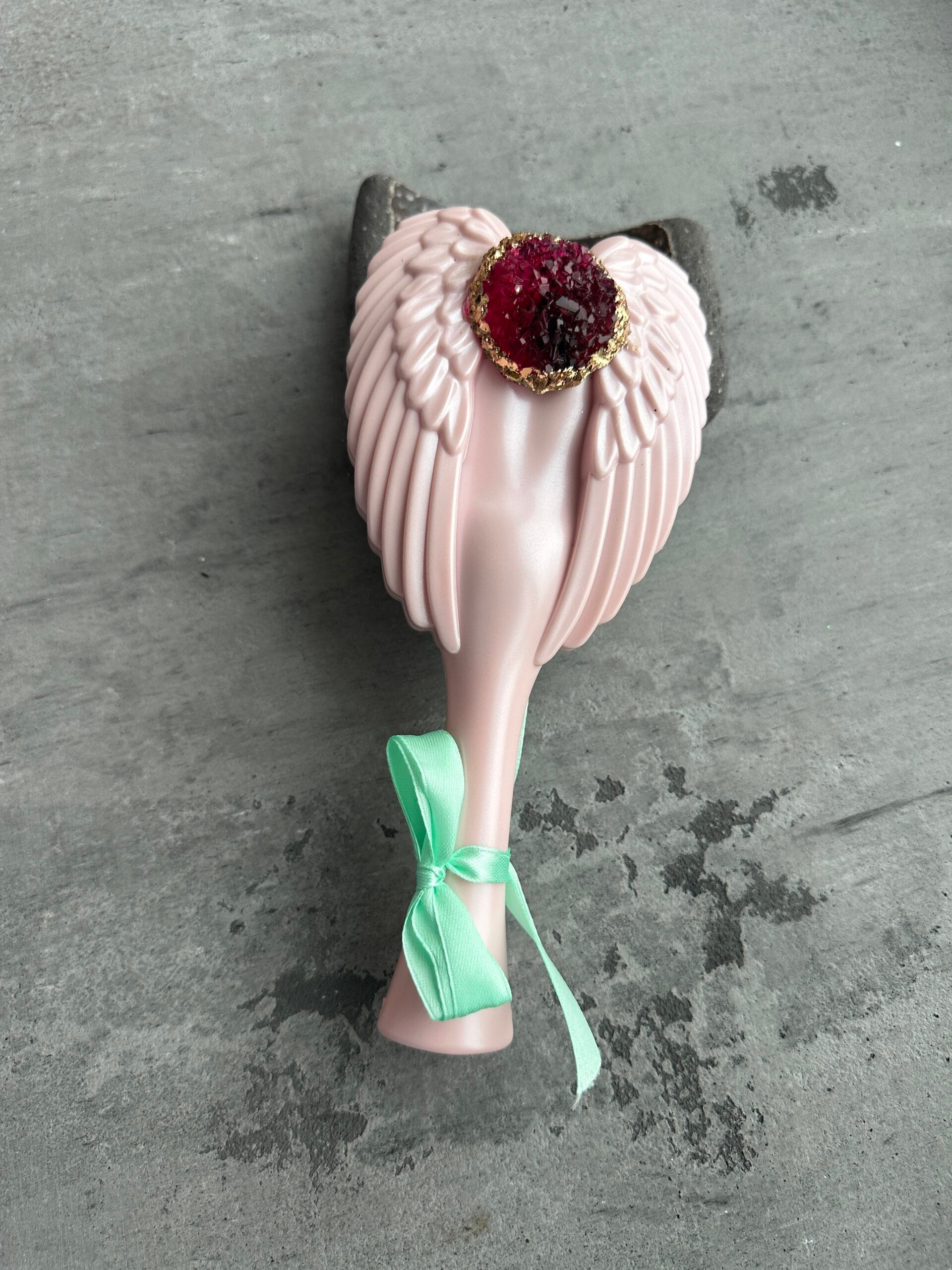 Plaukų šukos karalienė