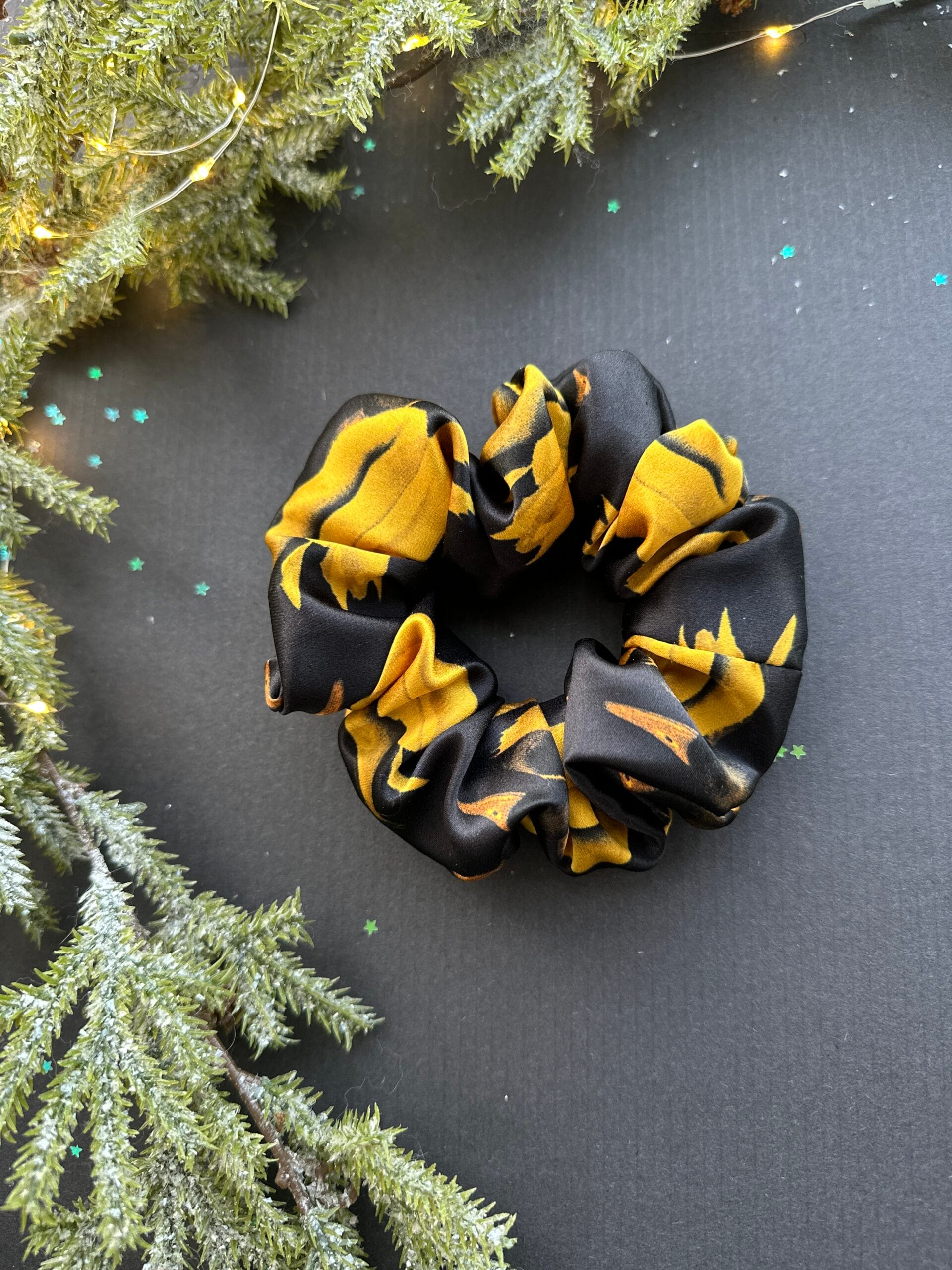 šilkinė plaukų gumytė