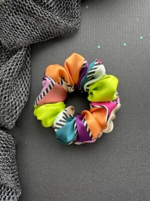 Šilkinė plaukų gumytė iš natūralaus šilko – švelni ir prabangi plaukų aksesuaras