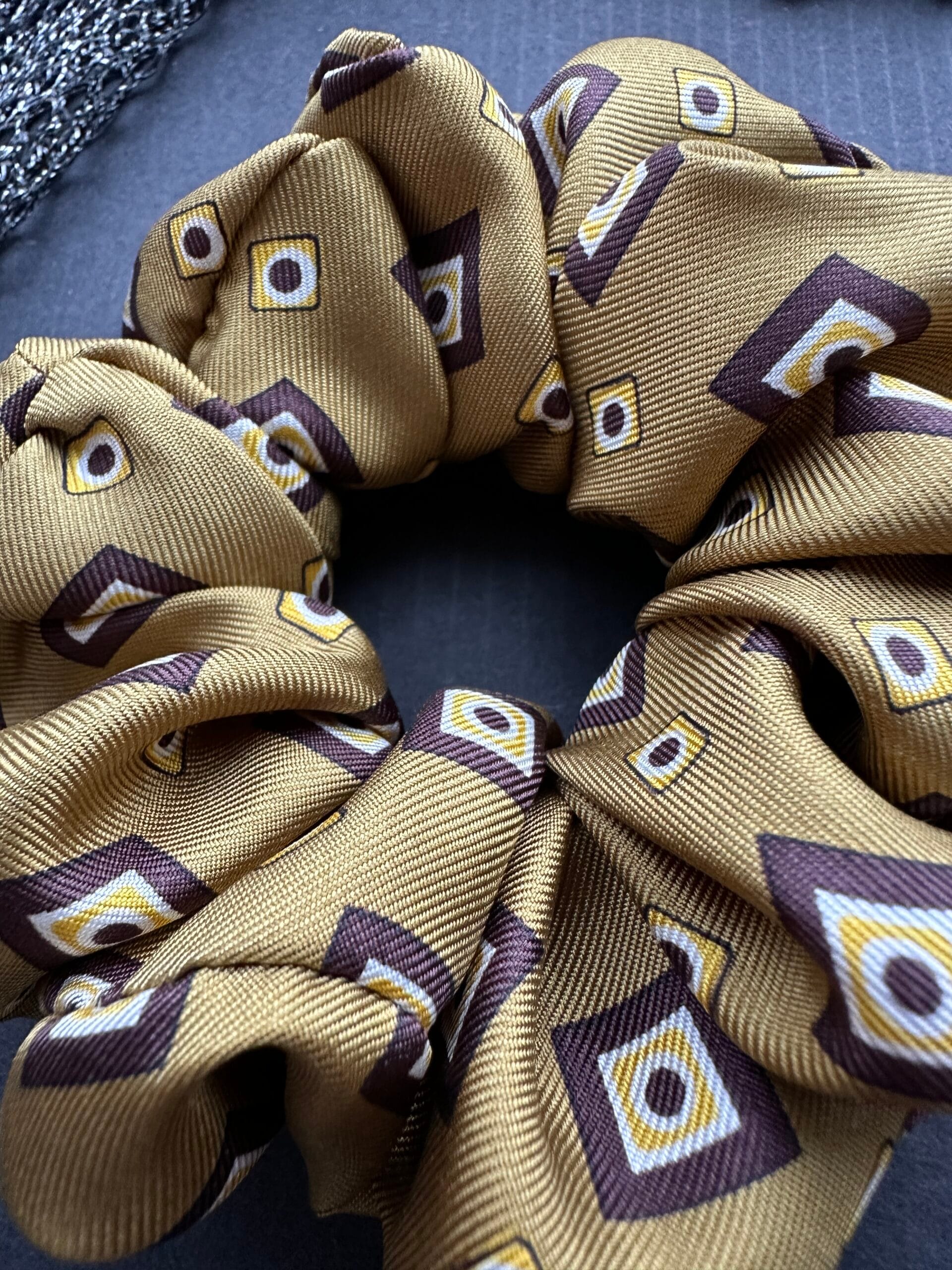 Šilkinė plaukų gumytė MAX MARA Šilkas - Image 3