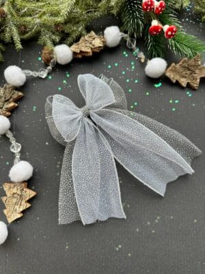 Plaukų kaspinas baltas segtukas