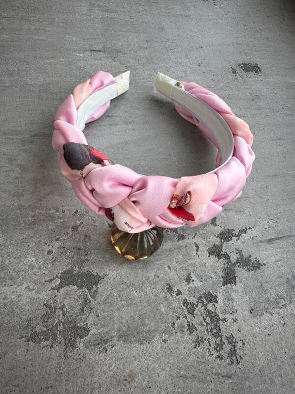 Lankelis plaukams gėlėtas