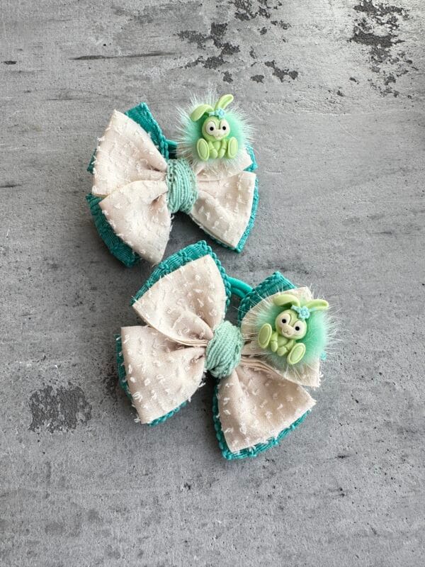 Rankų darbo plaukų gumytės zuikiukai