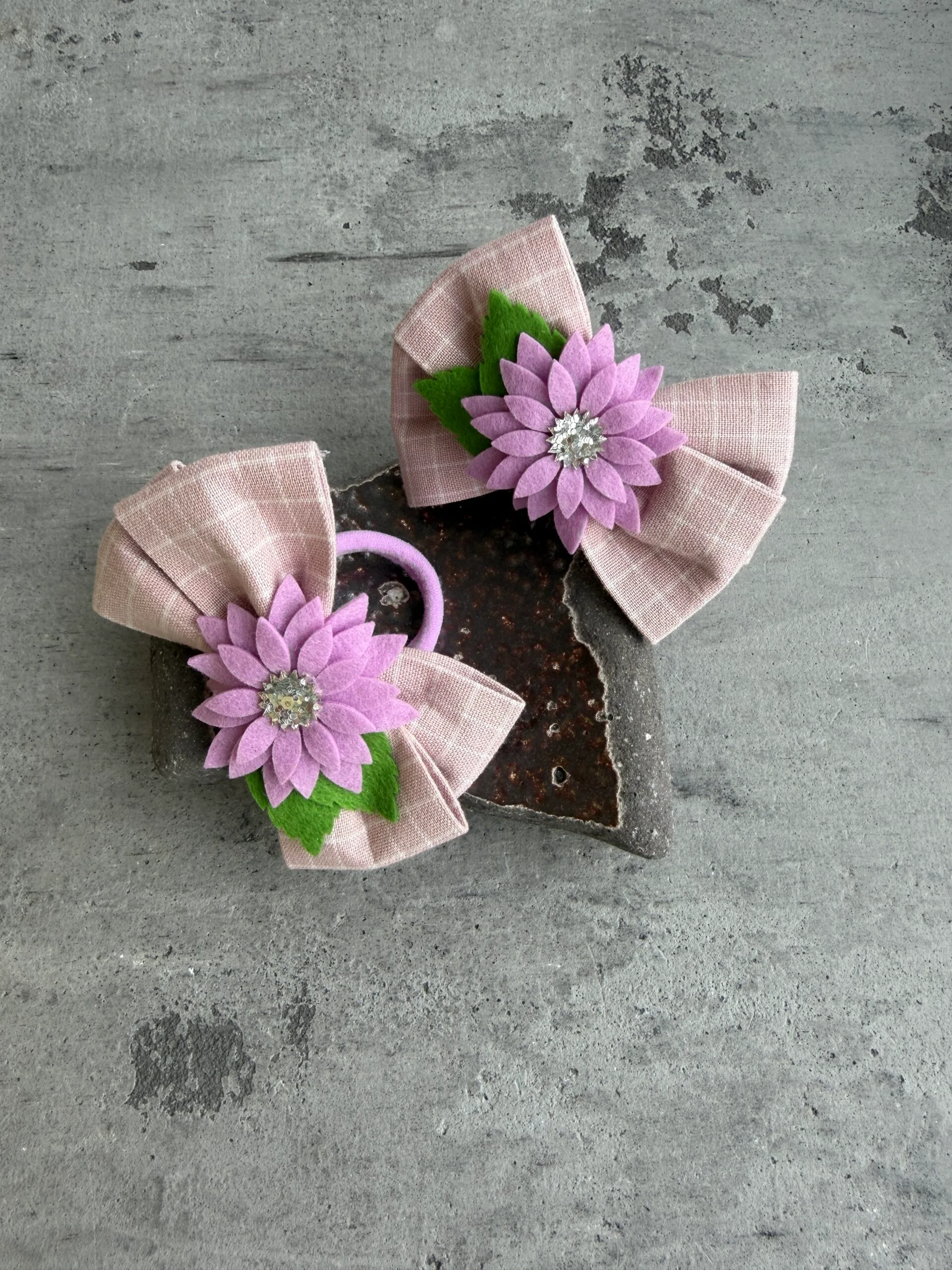 Gumytės mergaitėms – plaukų aksesuarai flowers