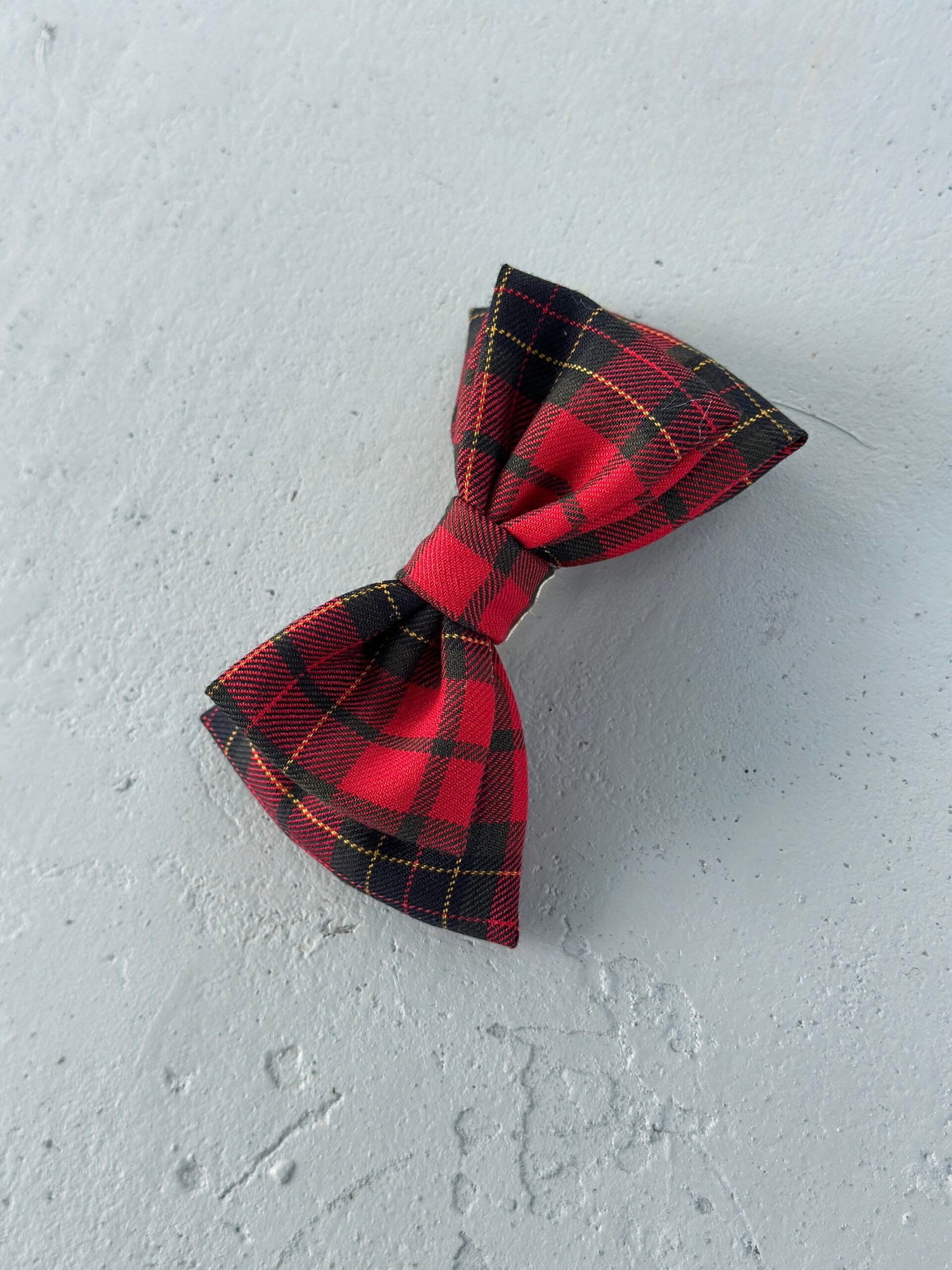 Raudonas languotas plaukų kaspinas mergaitėms