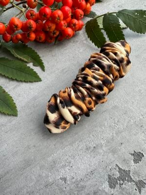 rankų darbo segtukas plaukams