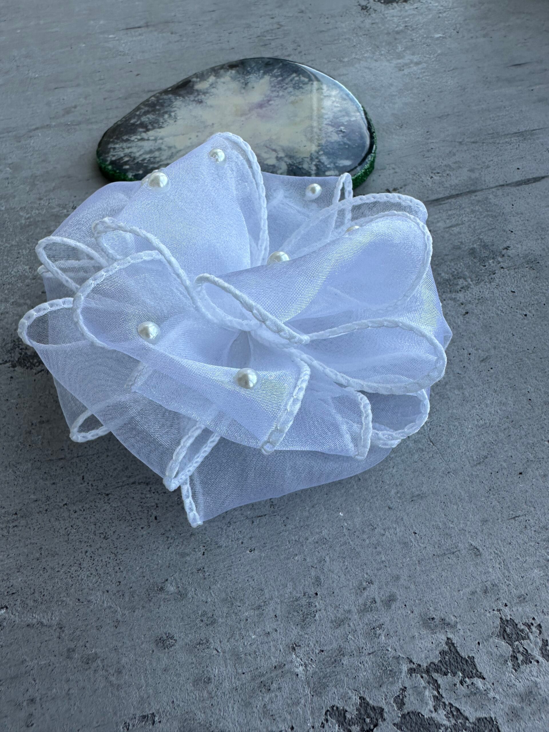 Plaukų gumytė  su perlais - Image 3