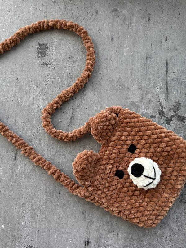 Rankinukas Teddy – rankų darbo vaikiškas aksesuaras mergaitėms