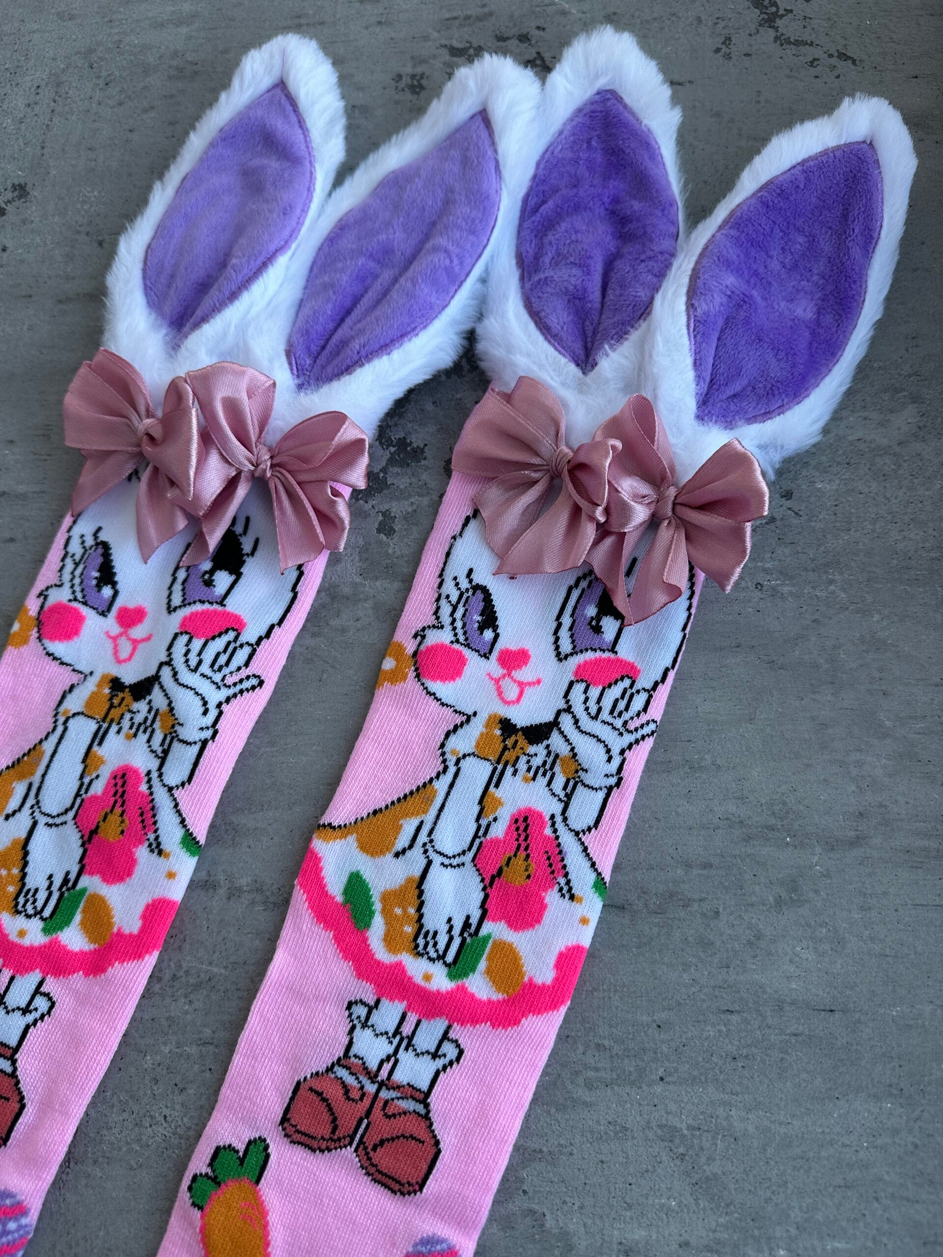 Vaikiškos kojinės su zuikio ausytėmis