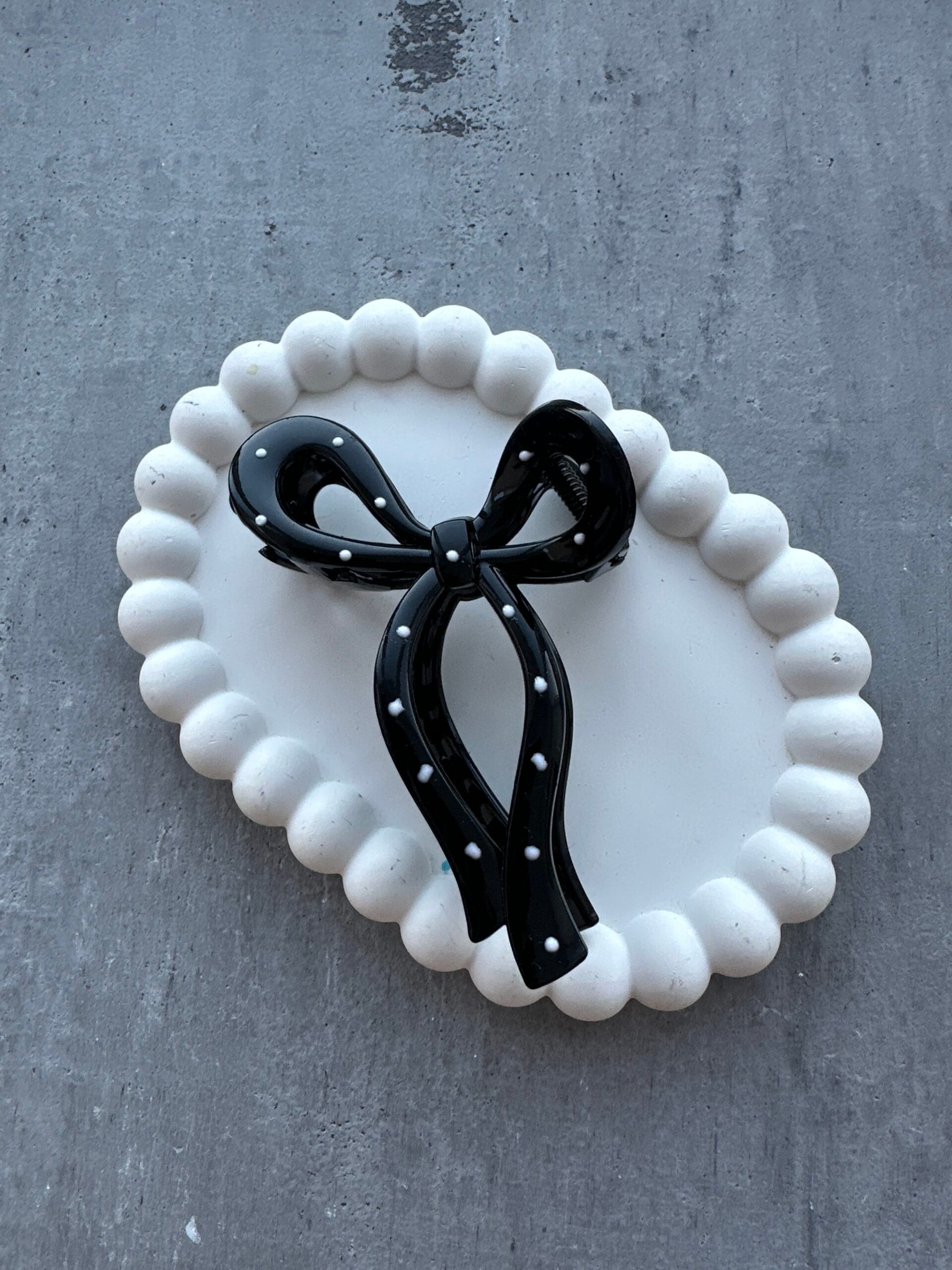 Plaukų žnyplės bow